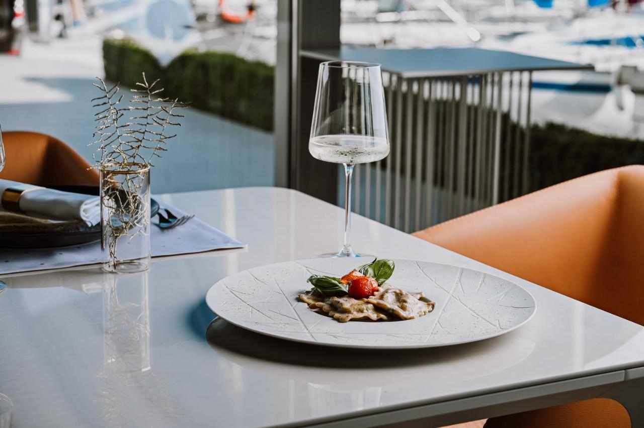 Hotel Stomorin-Marina Hramina Murter Ngoại thất bức ảnh